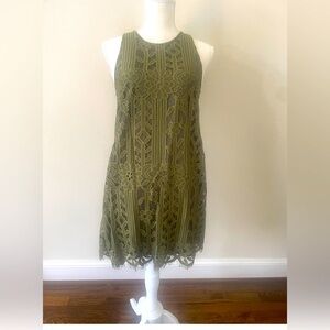 Lace dress in olive green